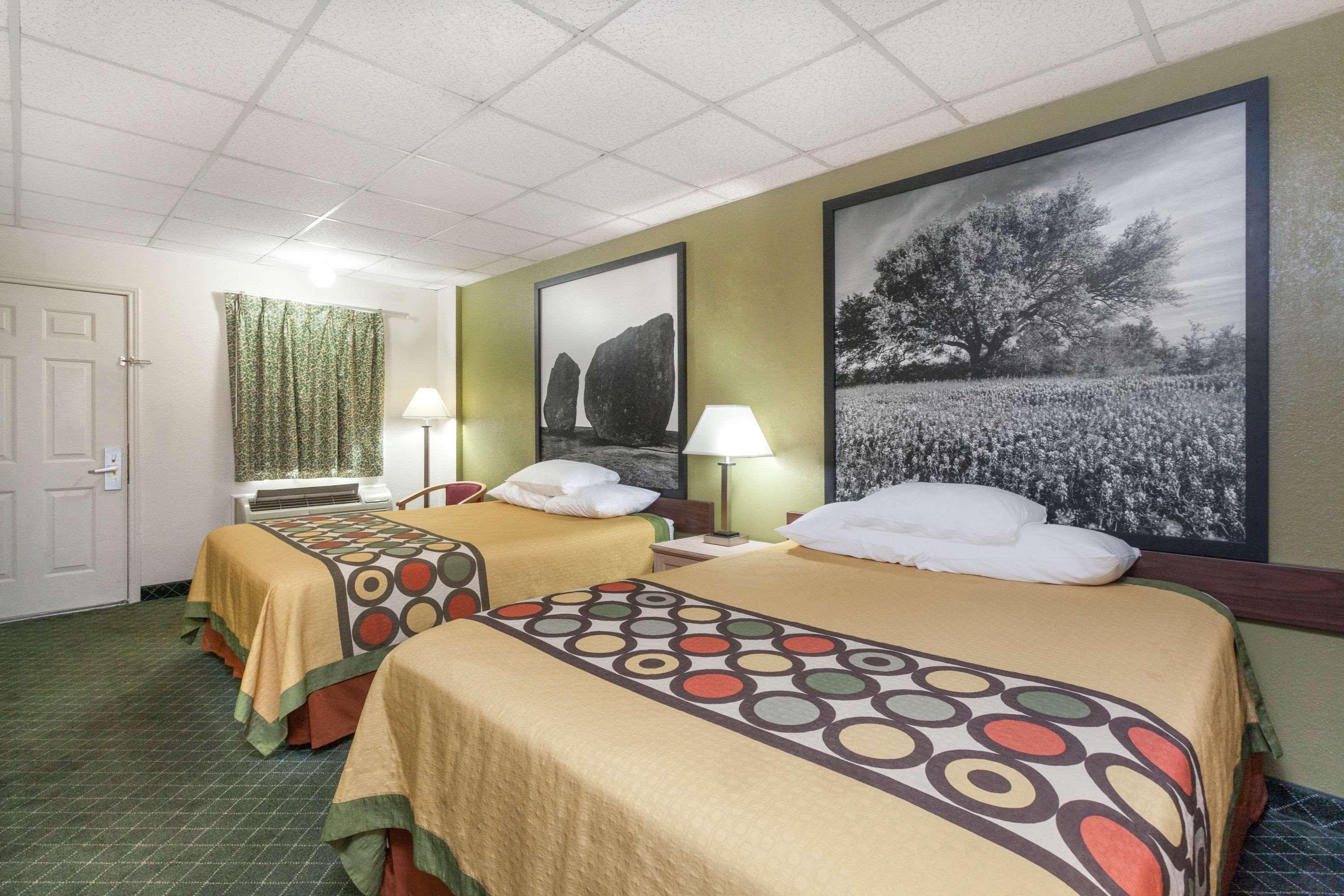 Hotel Super 8 By Wyndham Fredericksburg Zewnętrze zdjęcie